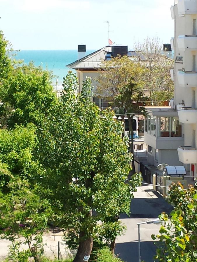 Hotel Penny Ріміні Екстер'єр фото